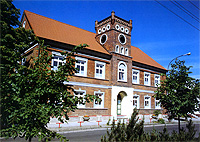 In der alten Stadtschule werden heute, nach umfangreicher Rekonstruktion, die Klassen 1 bis 4 der Grundschule unterrichtet.