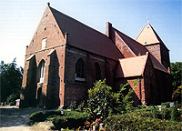 Die um die Mitte des 14. Jahrhunderts erbaute Evangelische St. Petri Kirche